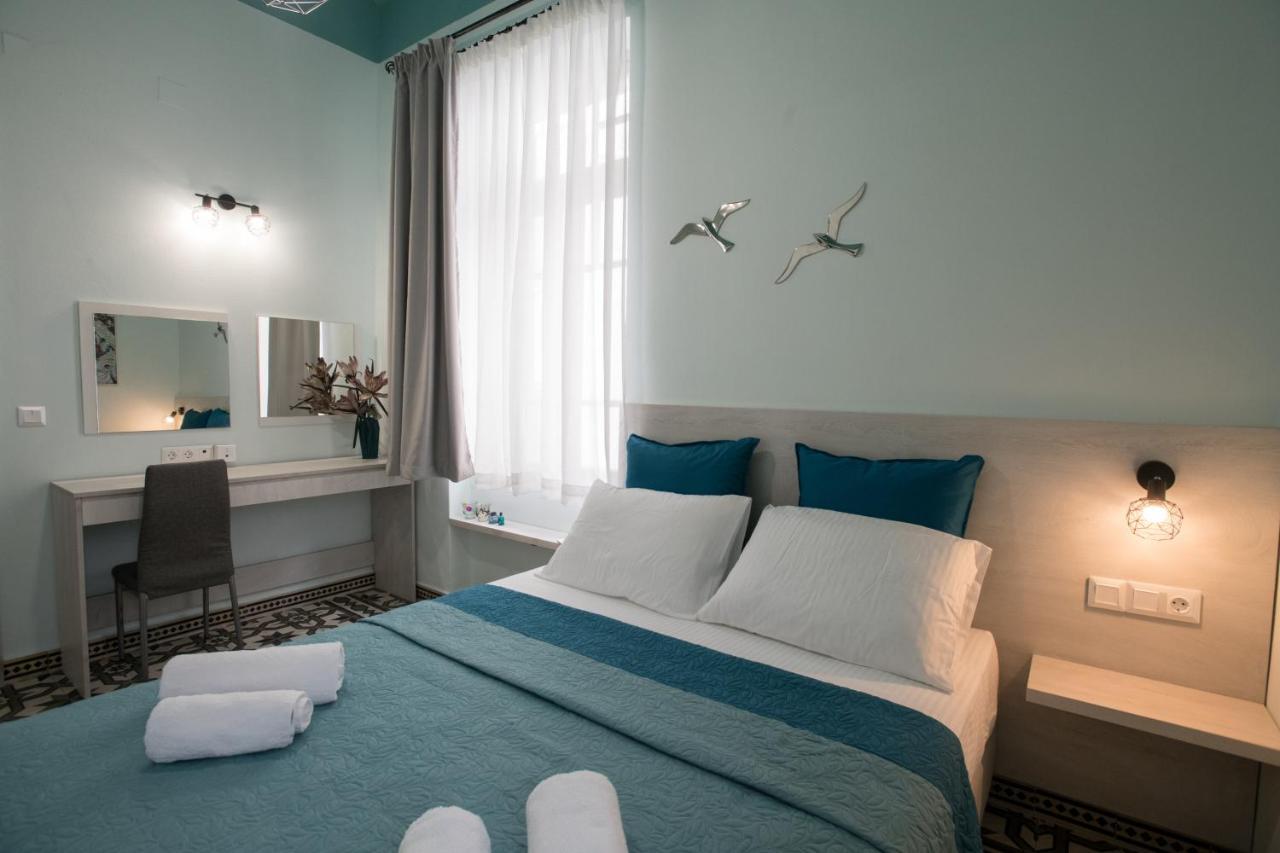 The Blue Apartment In The Heart Of Heraklion Exterior foto